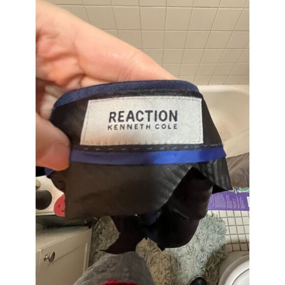 Kenneth Cole Reaction Techni-Cole 2-Piece Suit Pants 48W (Navy Blue) NWT - Picture 2 of 4